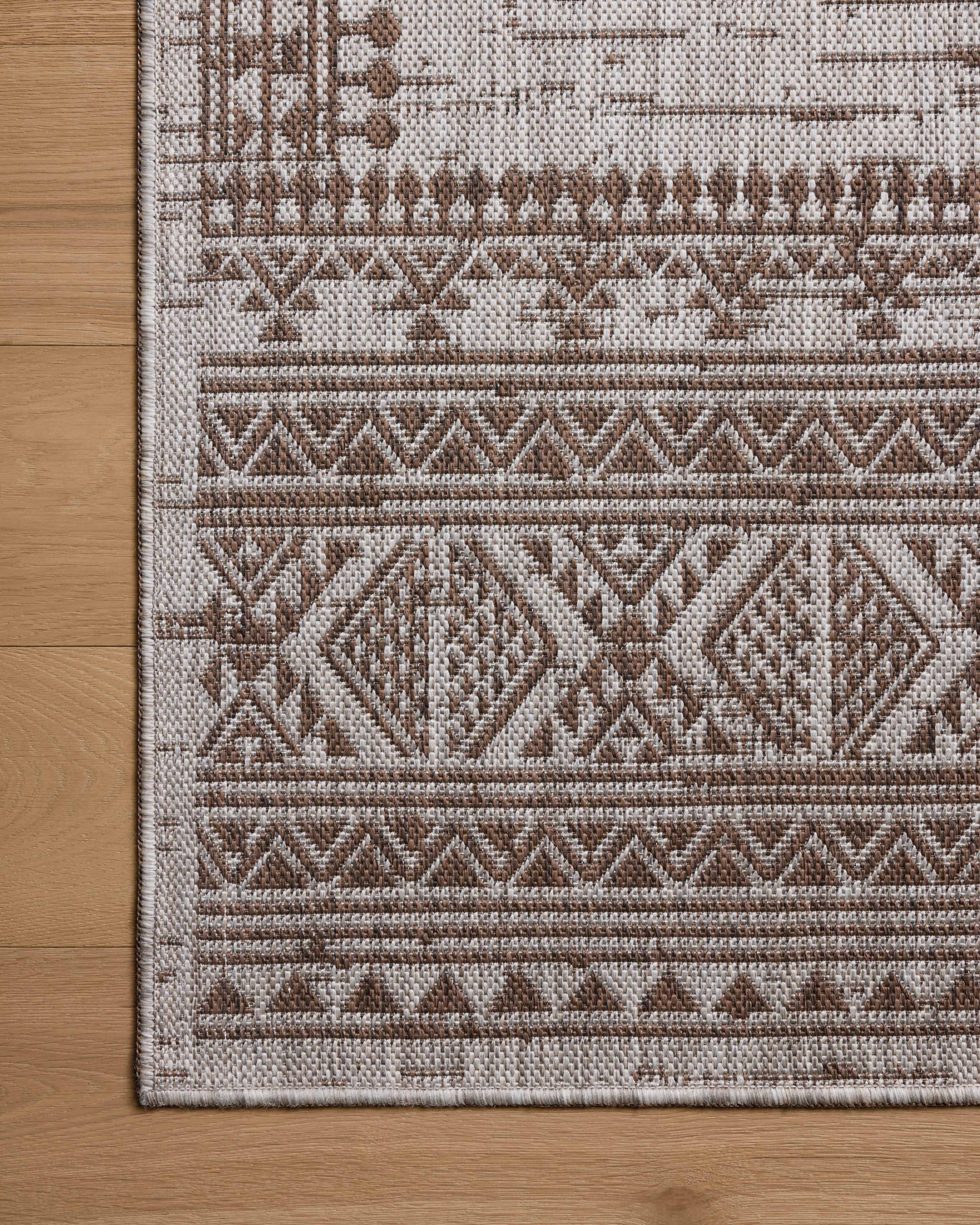 Indoor Outdoor Rug 2x4, Reversible, Loloi Easton Coffee / Dove (2'3" x 3'9")