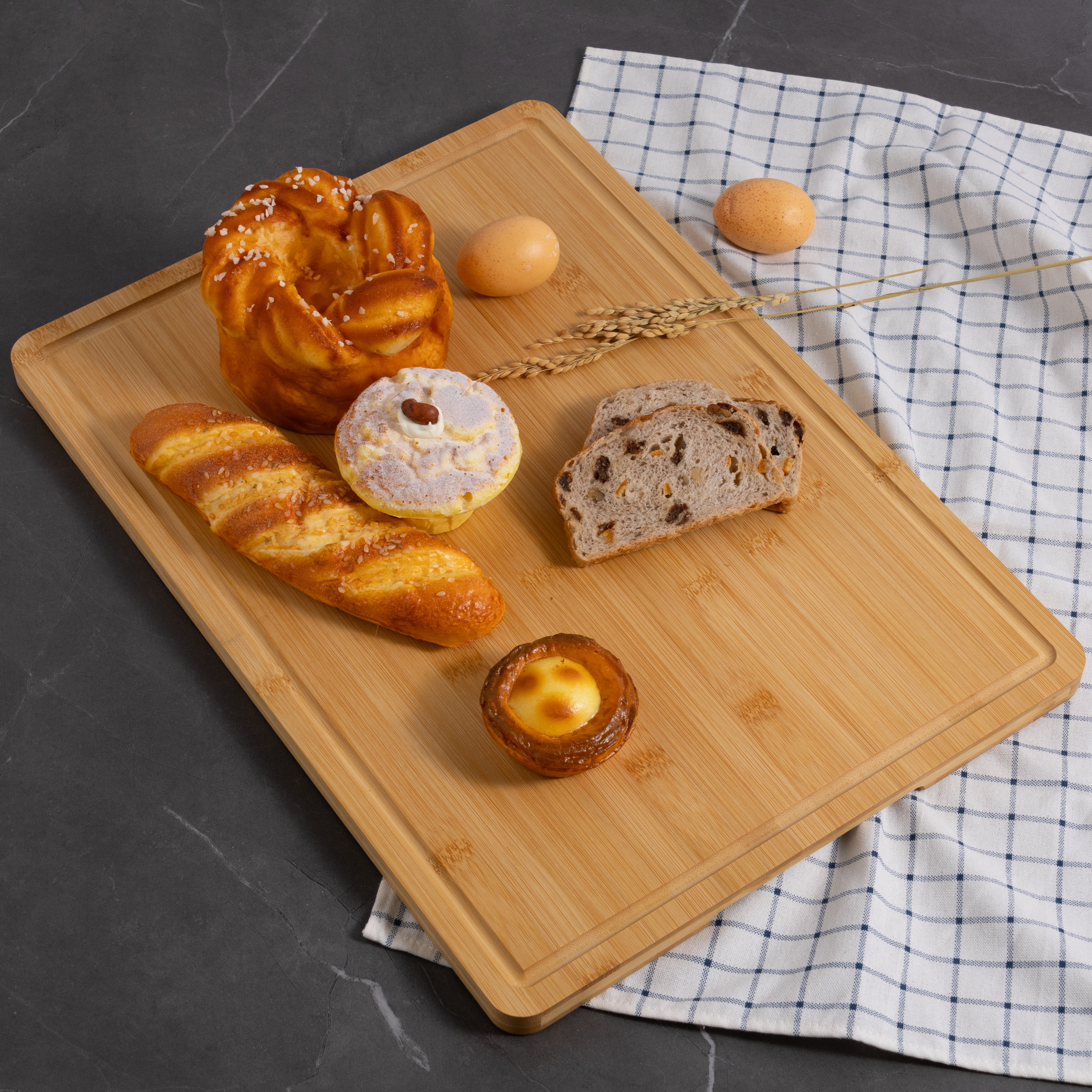Mainstays Non-slip Bamboo Cutting Board, 14" x 19.5" with Juice Groove