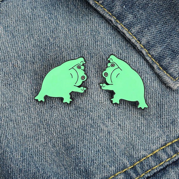 Un Par Creativo Gritando Gestos Fantasma Rana Esmalte Pines Lindos Animales Negros Gatos Sosteniendo Estrella Broche Gatito Gato Comiendo Pescado Seco Insignias Joyería Pin Accesorios Regalos