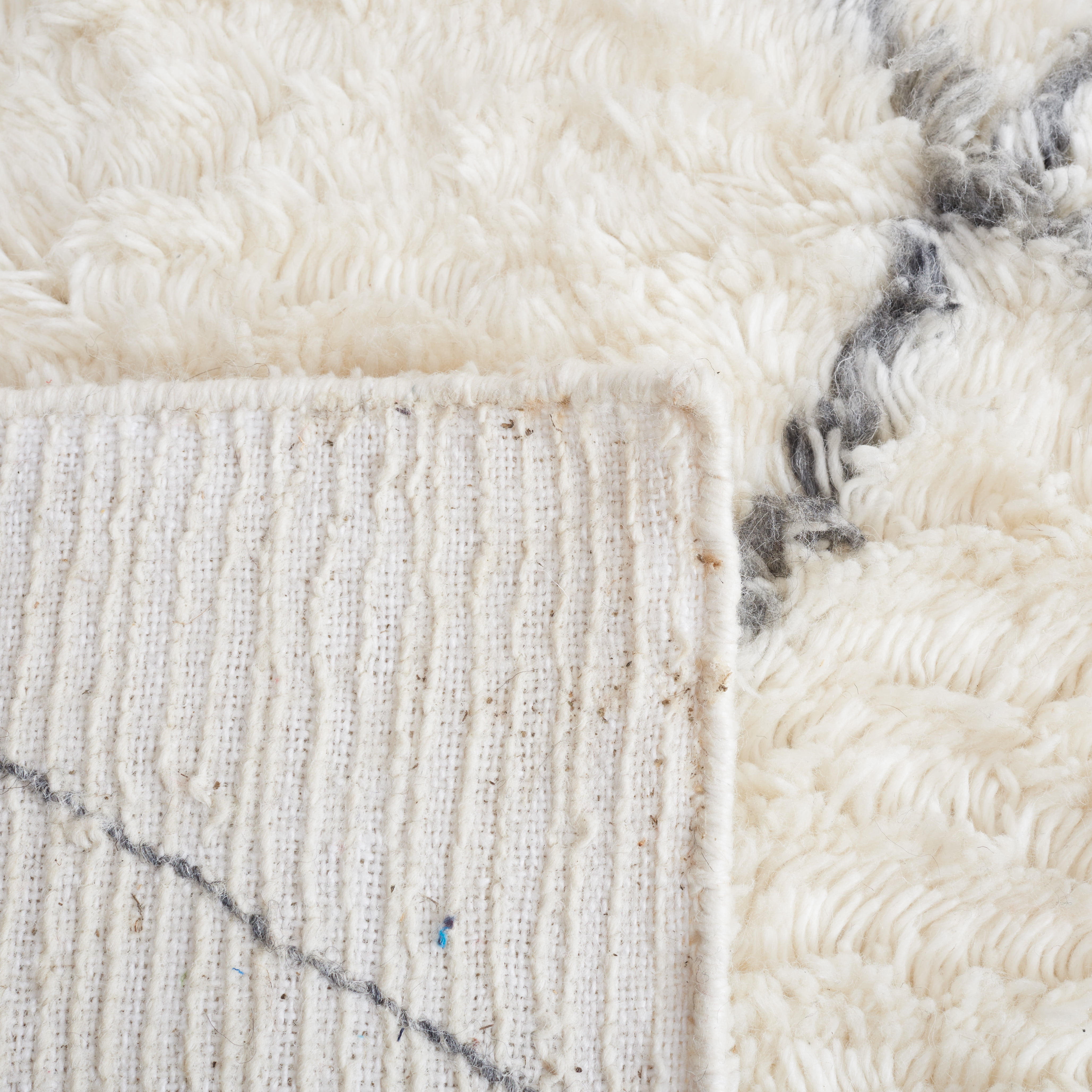 SAFAVIEH Kenya Marnie Diamond Area Rug, Ivory/Gray, 6' x 6' Round