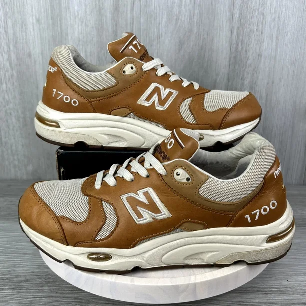 New Balance x United Arrows Brown Beige Sz 8 Vintage Japan Exclusive Sneakers