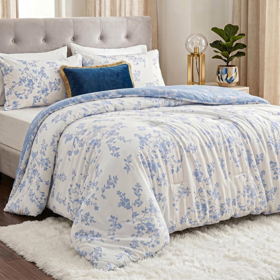 Utopia Bedding King Comforter Set Sky Petal, Floral Comforters King Size, 3 Piece Lightweight All Season Down Alternative Bedding Set with 1 Comforter (90 x 102 in) and 2 Pillow Shams (20 x 36 in)