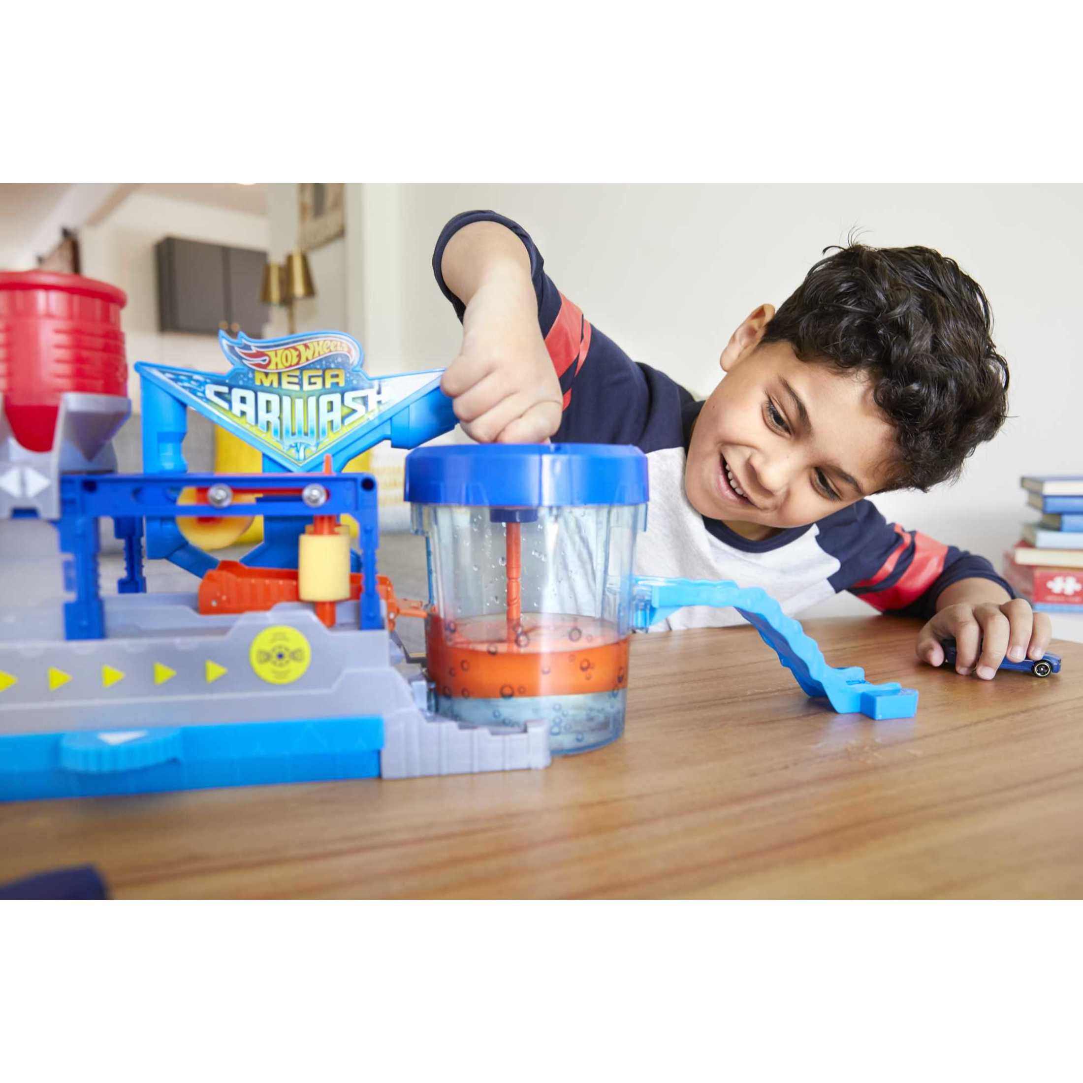 Hot wheel mega car wash shop