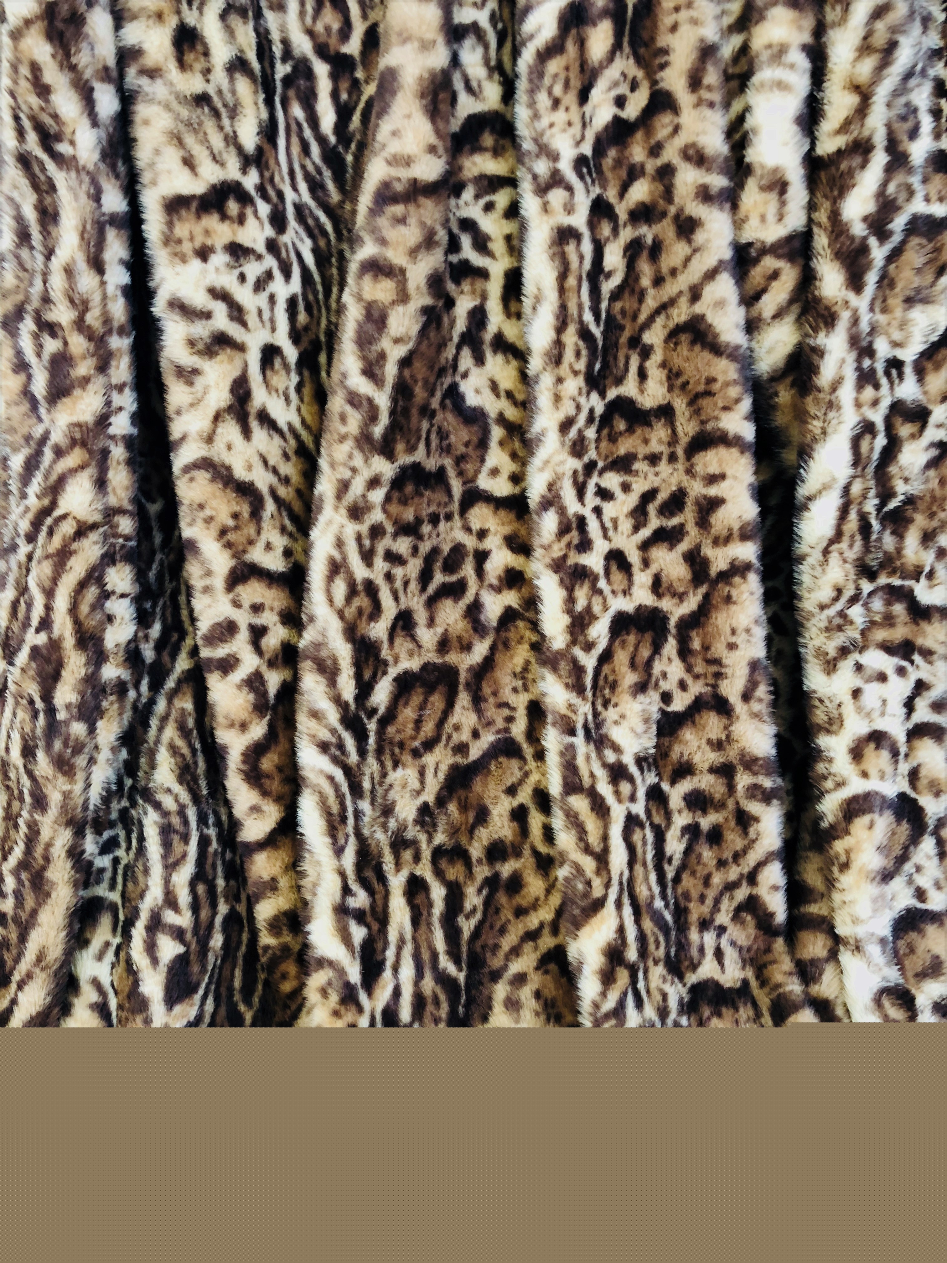 thumbnail image 3 of Plutus Brands Plutus Jungle Cat Faux Fur Luxury Throw, 114" L x 120" W King, 3 of 3