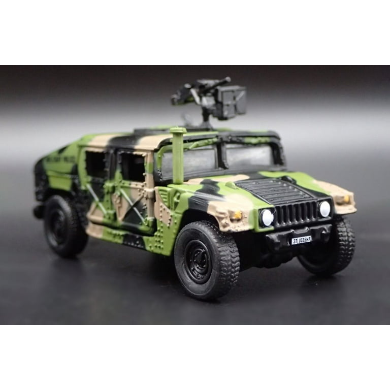 ミニカー　軍車両　ミリタリー　HMMWV ジョニーライトニング　Johnny M1025 HMMWV Armament Carrier HUMVEE 4-CT Armored Fastback
