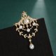 thumbnail image 2 of Broche de oro chapado en cobre con perlas reales de agua dulce estilo corte vintage, 2 of 5