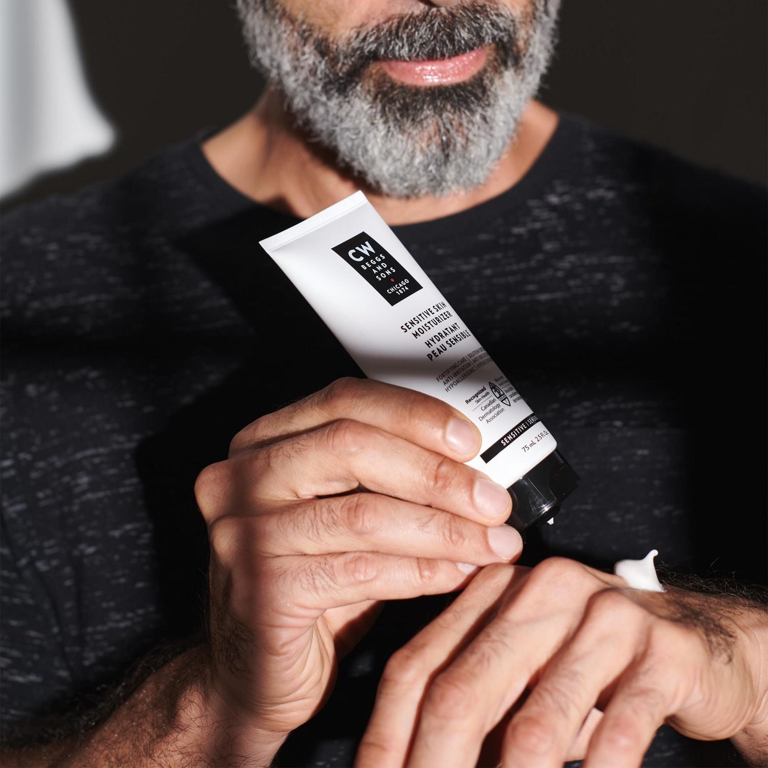 CW Beggs and Sons Hydratant Peau Sensible Apaise et protège les peaux sensibles, 75 mL