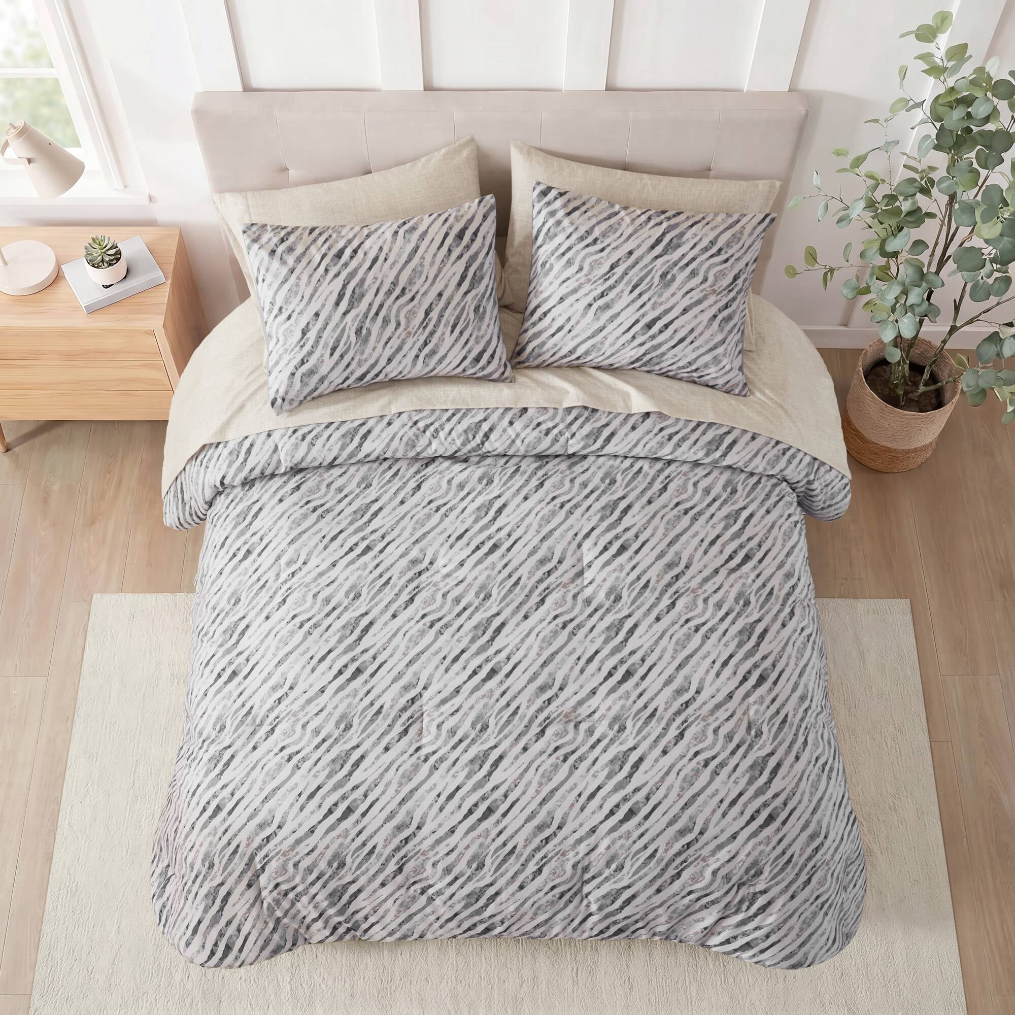 Grey Taupe Marble Stripe 7-Piece Bedding Set with Comforter Sham Flat Sheet Fitted Sheet Pillowcase, All-Season Polyester Microfiber Complete Bedding Bundle for Modern Bedroom