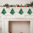 thumbnail image 1 of Adorno navideño de tela roja para árbol de Navidad | Adorno de muñeca con cascabeles rojos y verdes con flecos | Colgante de poliéster suave hecho a mano | Decoración navideña ligera y reutilizable, 1 of 6