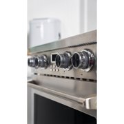 30 Electric Range w/ White Door