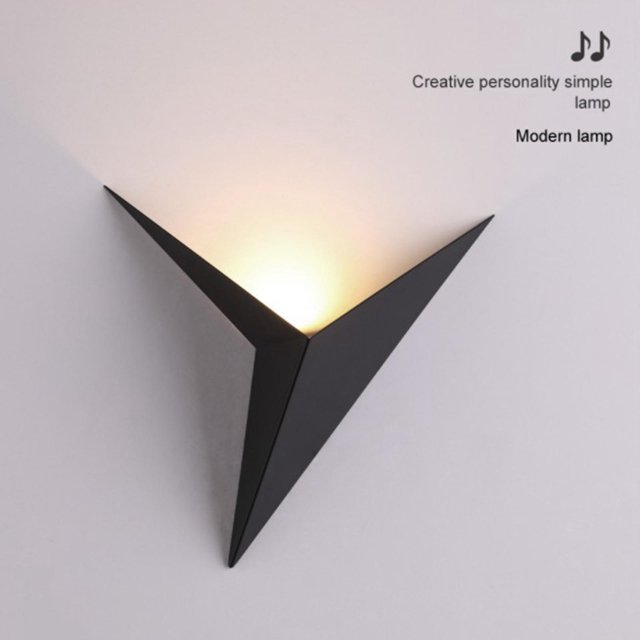 Luces LED triangulares perfiladas de pared interior, sala de iluminación moderna de pared de hierr escaleras del del del Luz cálida negra Colco Aplique de pared