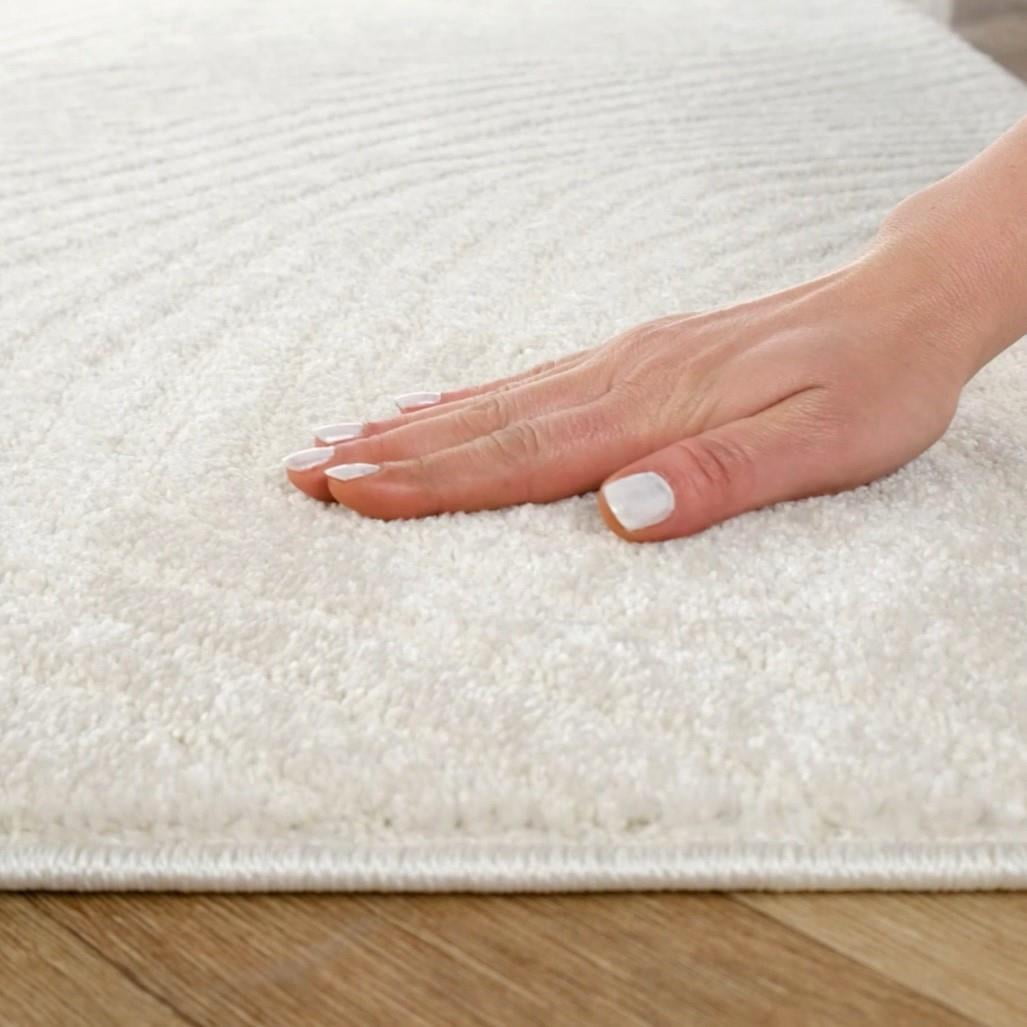 LUXE WEAVERS Abstract Cream 4x5 Area Rug for Living Room