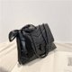 thumbnail image 5 of Bolso cuadrado pequeño con lazo informal, bolso de hombro con cadena para mujer, bolso cruzado para niña, bolso con lazo y bufanda, material de PU., 5 of 5