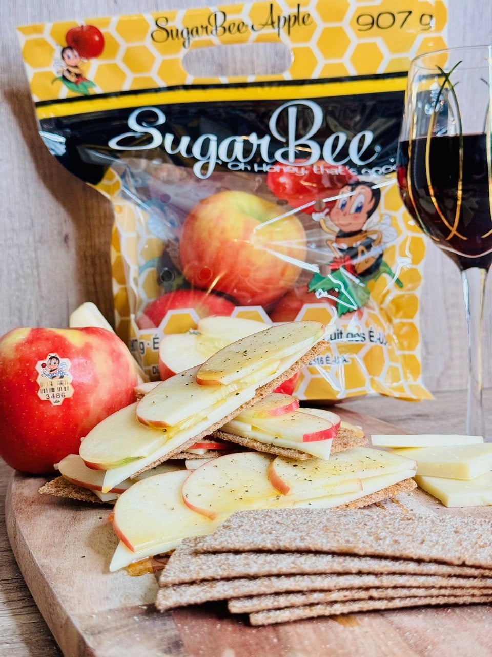 Fresh Sugarbee Apples, 2lb Bag