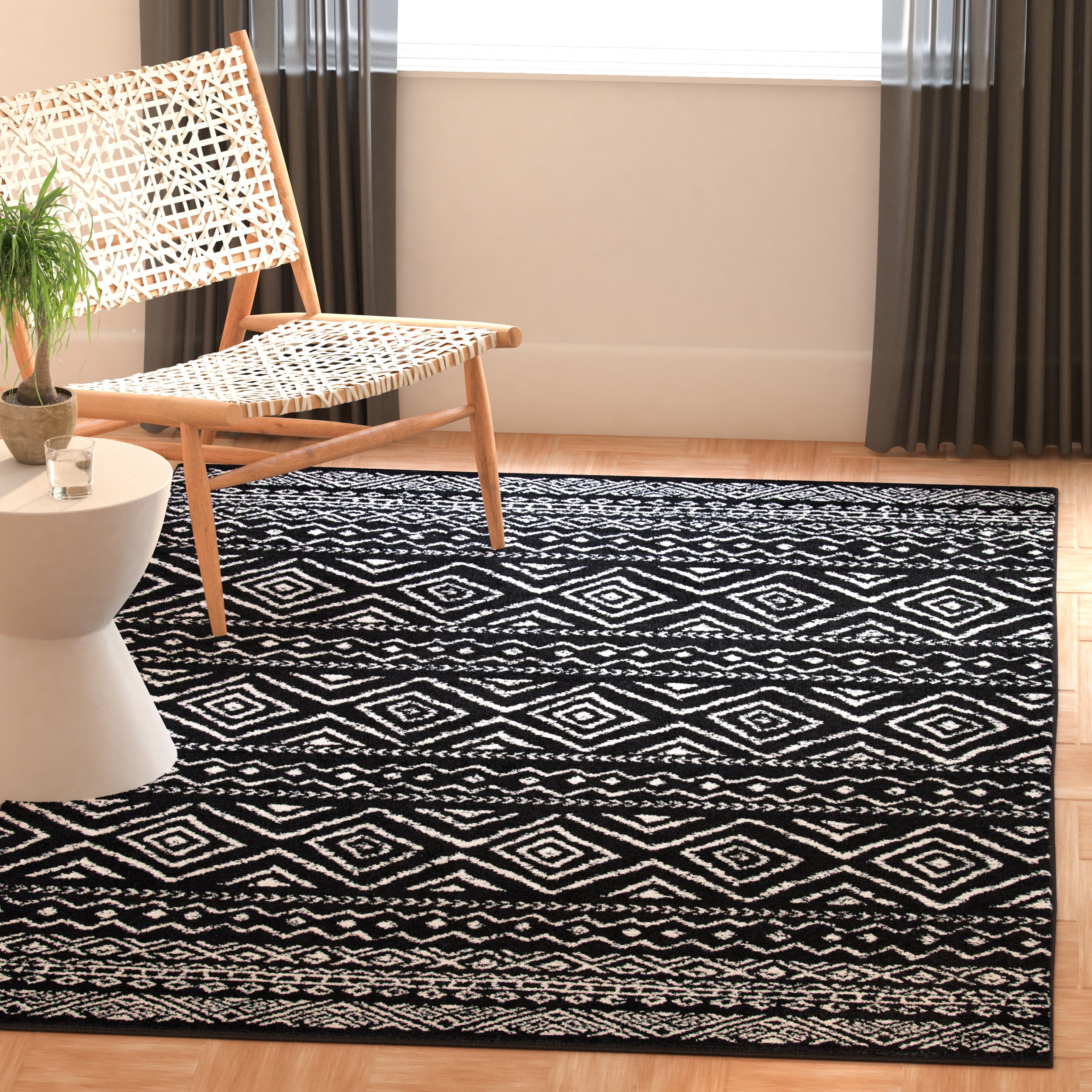 SAFAVIEH Tulum Merletta Oriental Area Rug, Black/Ivory, 6'7" x 6'7" Square