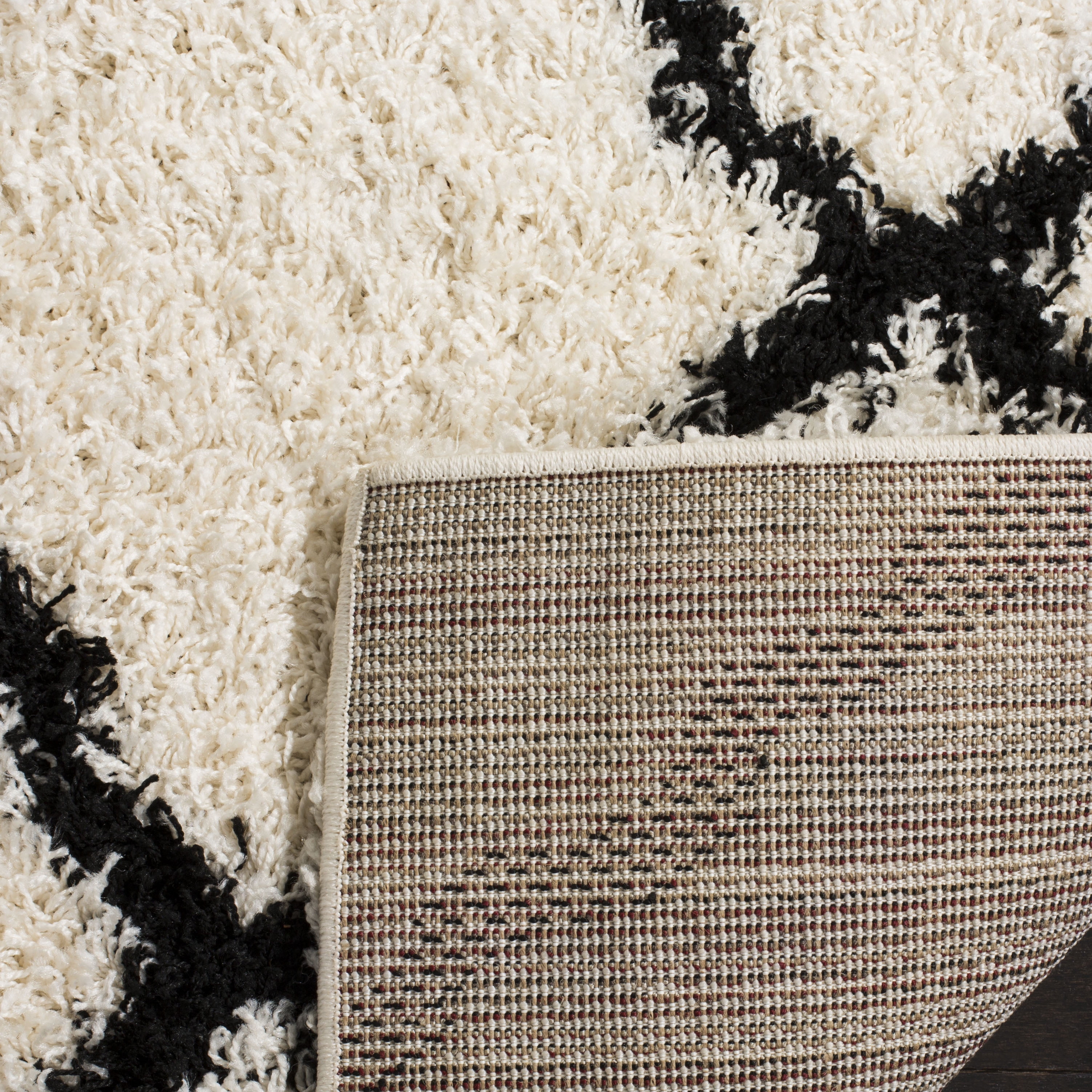 Safavieh Daley Geometric Plush Shag Area Rug or Runner
