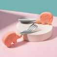 thumbnail image 1 of Utensilios de entrenamiento con diseño ergonómico para la alimentación autónoma segura del bebé, cubiertos de acero inoxidable con borde sin filo y mango de silicona libre de BPA, 1 of 3