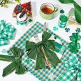 thumbnail image 4 of 2 rollos de 6 yardas de cinta verde de poliéster para el Día de San Patricio, ideal para envolver regalos. Cinta verde con alambre. Cinta a cuadros verde y blanca estilo búfalo., 4 of 7