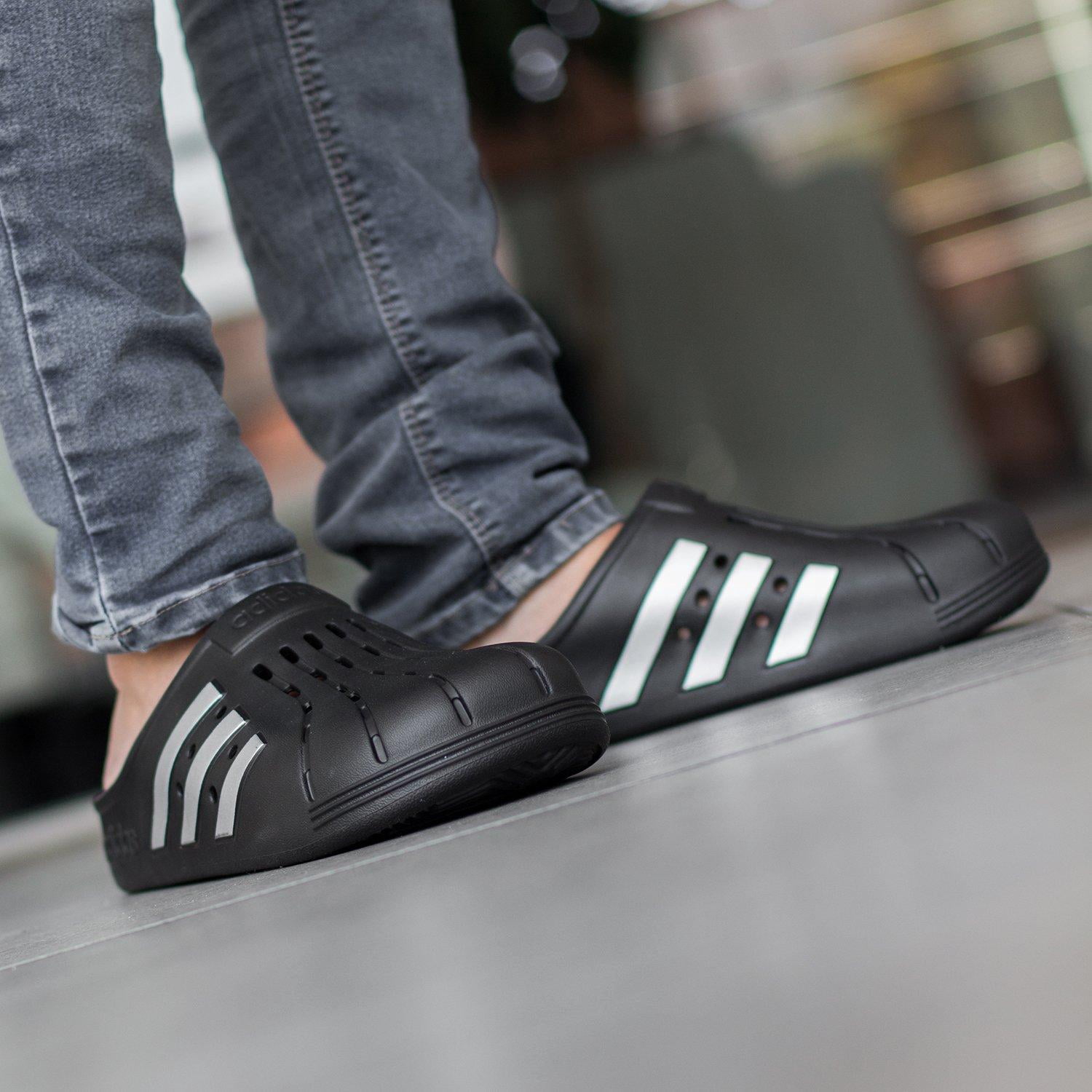 Sandalias Adidas Adilette Clog FY8969 Negro Unisex 23 | Walmart en línea