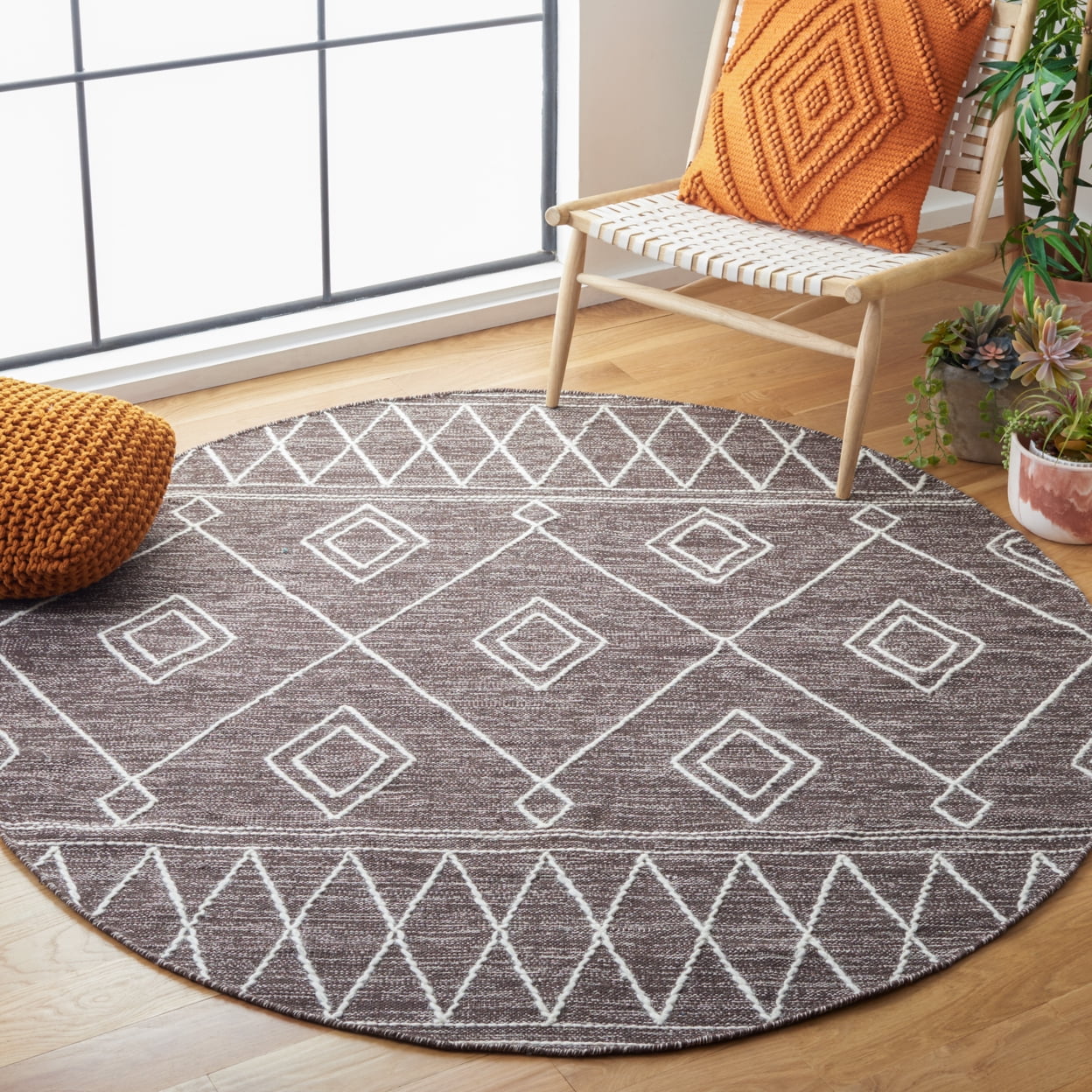 SAFAVIEH Kilim Chloe Tribal Area Rug, Brown/Ivory, 5' x 8'