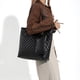 thumbnail image 4 of Bolso de hombro acolchado de cuero PU para mujer, 2 uds., bolso cruzado, bolso de mano (negro), 4 of 7