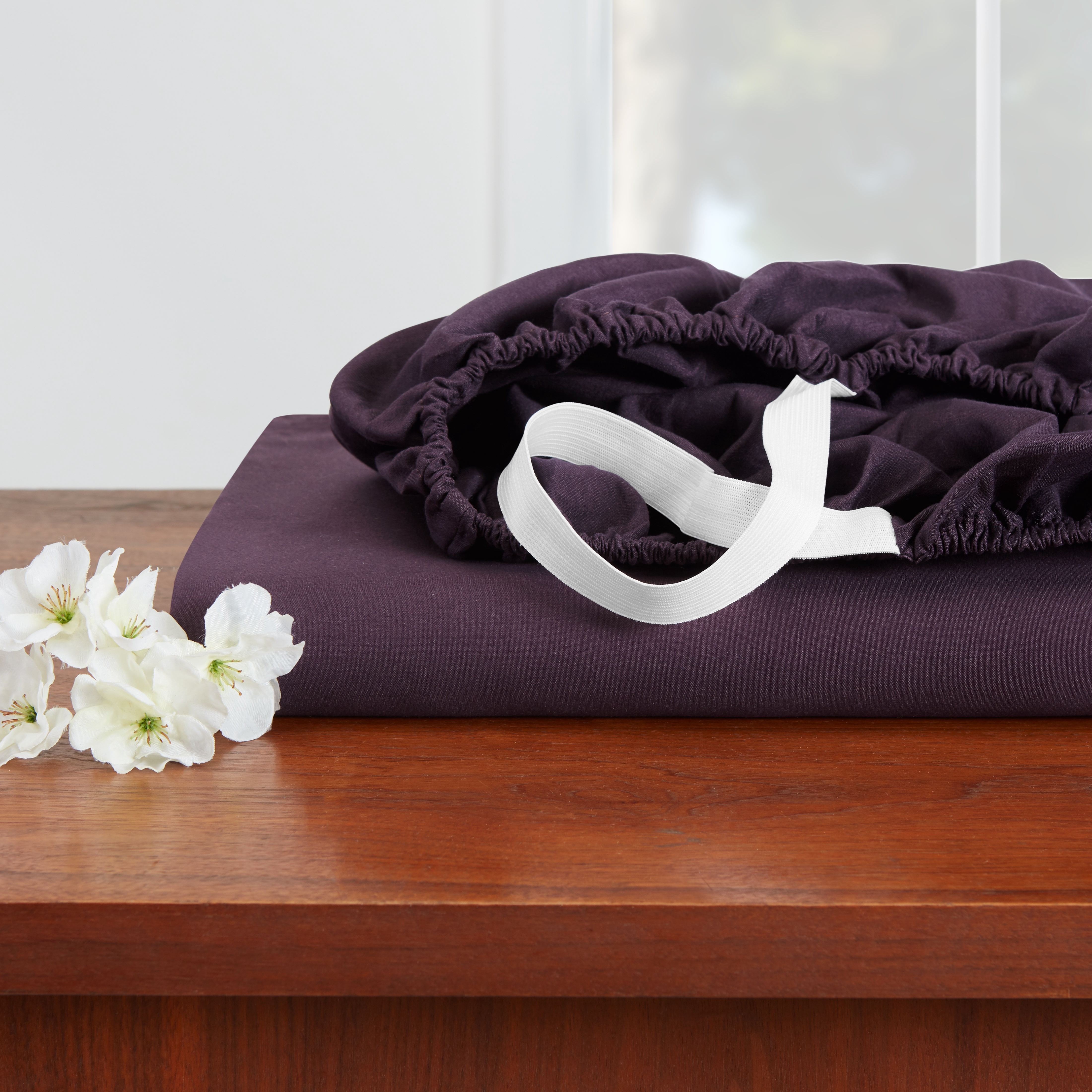 Hearth & Harbor Deep Pocket 5 Piece Solid Bed Sheet Set, 1800 Thread Count Microfiber Sheets, California King, Eggplant