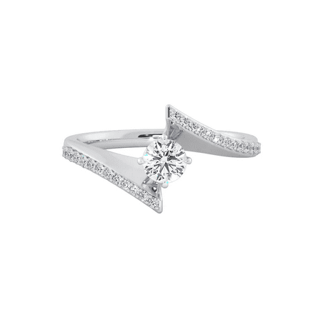 

Glimmering Sterling Silver Solitaire Ring