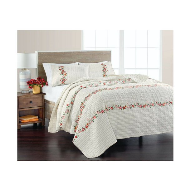 Martha Stewart Collection Embroidered Flowers Cotton Quilt TWIN