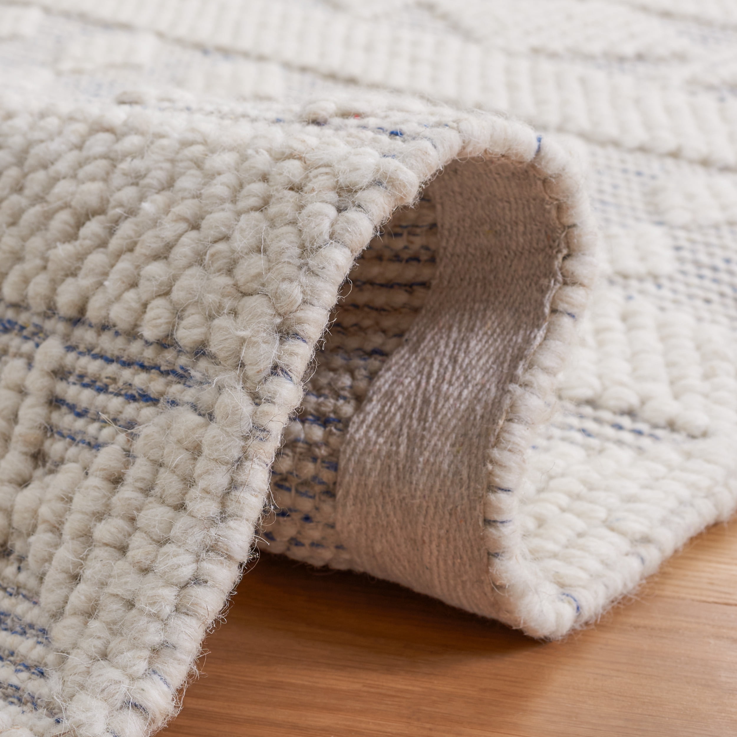 SAFAVIEH Natura Fulton Southwestern Wool Runner Rug, Ivory/Blue, 2'3" x 8'