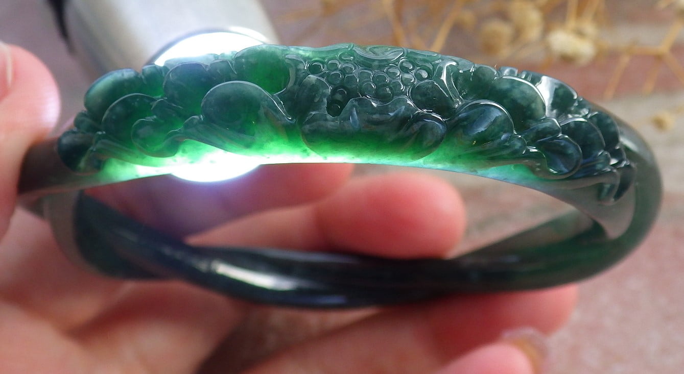 Icy Green Natural A JADE Jadeite Flower Knotted Bangle Bracelet 61 mm 683959 TN