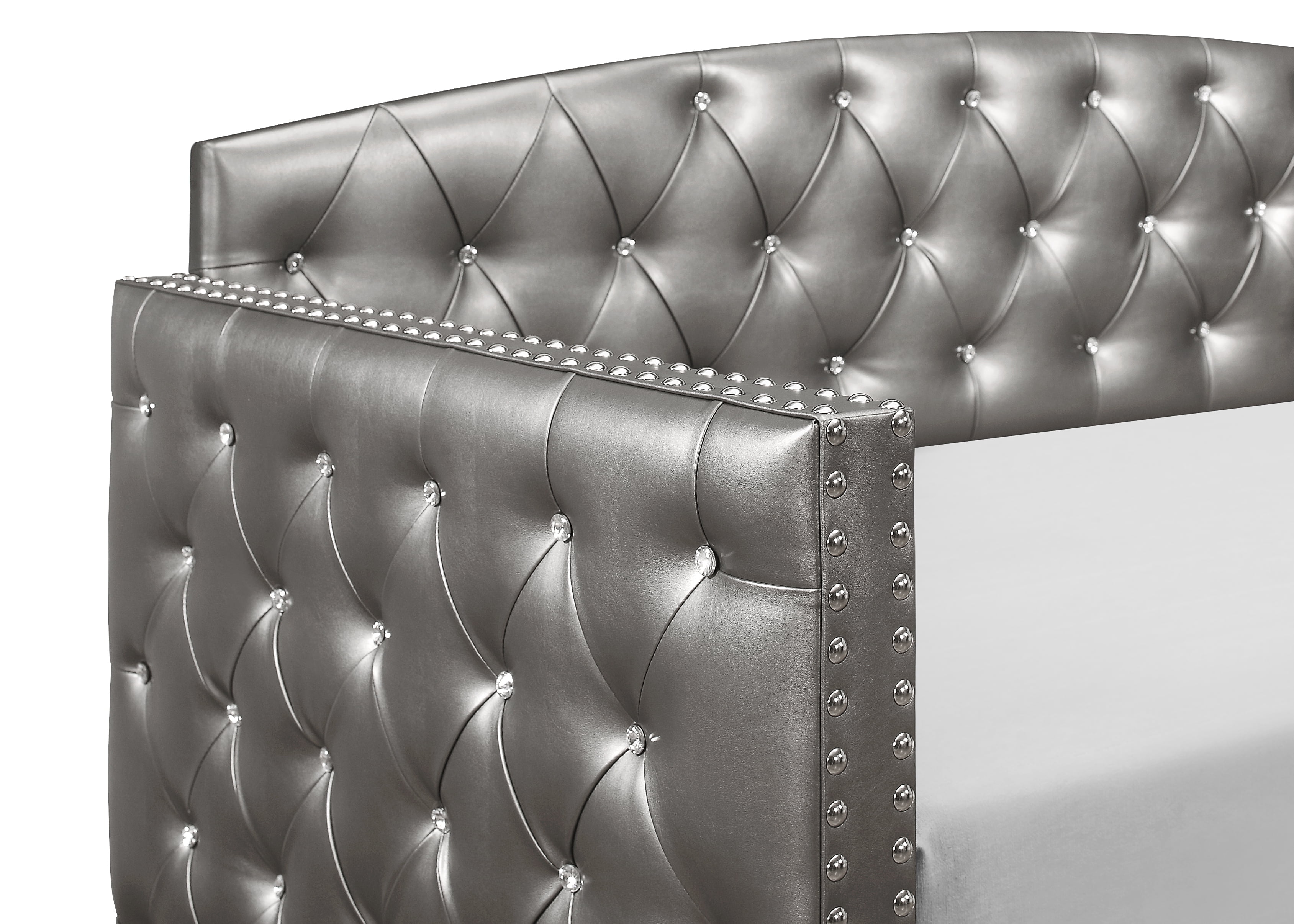 Home Design Ocean Twin Daybed with Pull-Out Trundle, Silver Faux Leather Upholstery, Diamond Button Tufting, Nailhead Trim, Elegant Modern Design