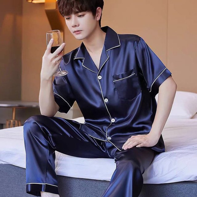 Pijamas de seda de imitación para hombre, pantalones de verano de manga corta, pantalones de hombre para estar en casa, primavera, seda de hielo, dos piezas