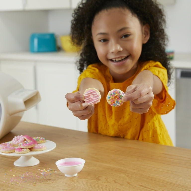 Kidscreen » Archive » Hasbro cooks up a new master toy deal for Easy-Bake  Oven