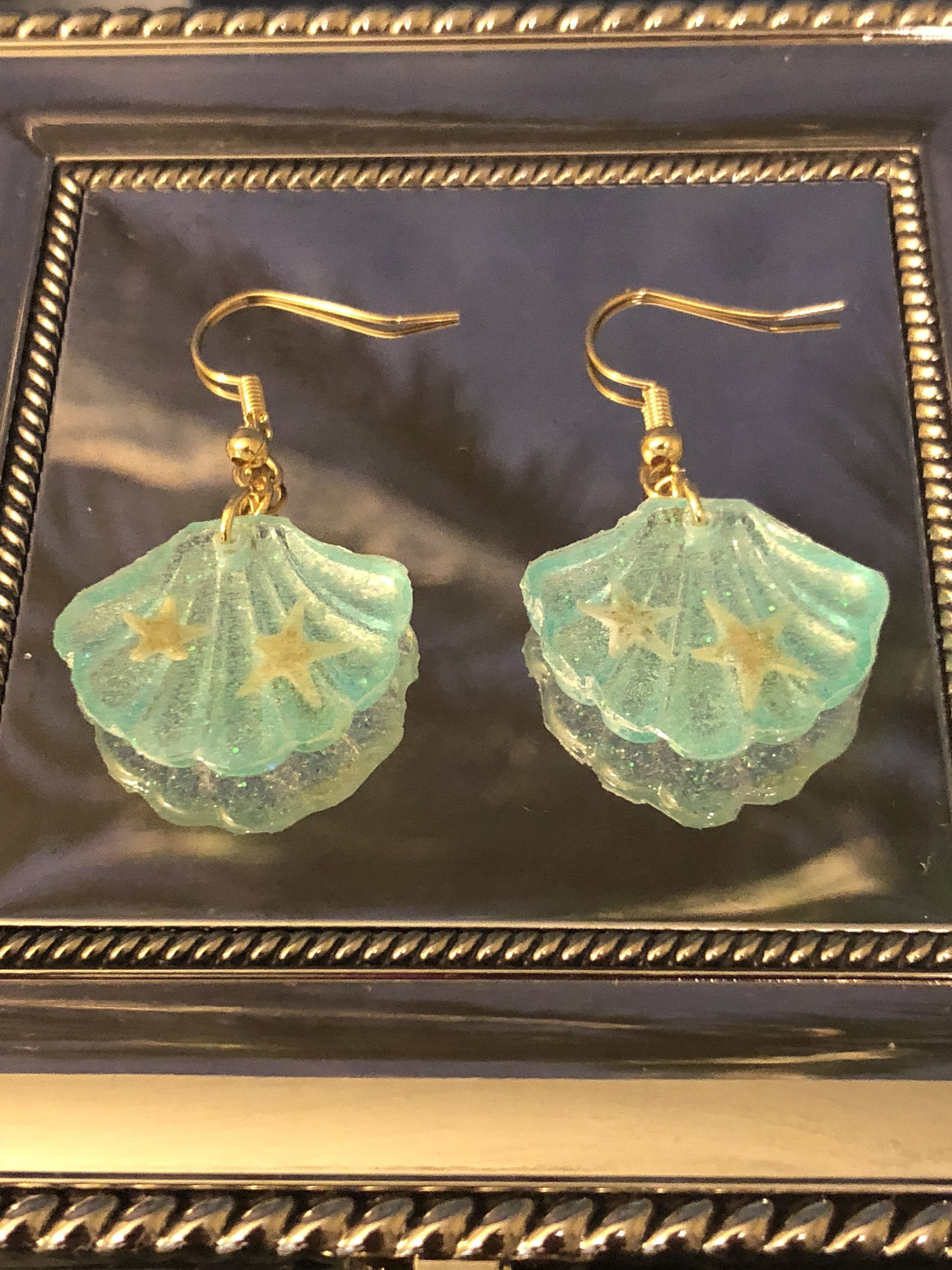 Love's Surf Gems - Seashell Earrings Caribbean Starfish Clam Shell