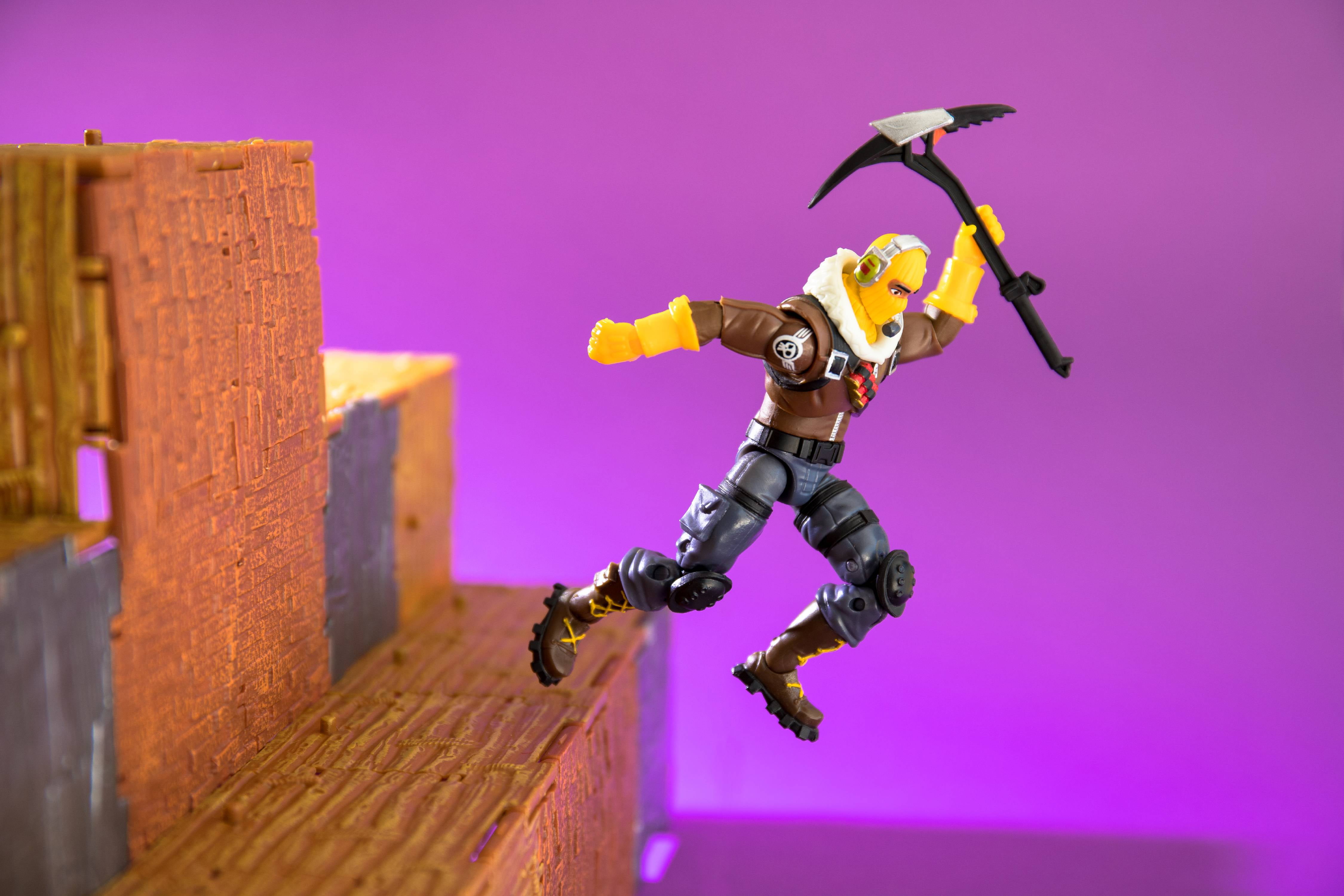 Fortnite raptor store solo mode figure