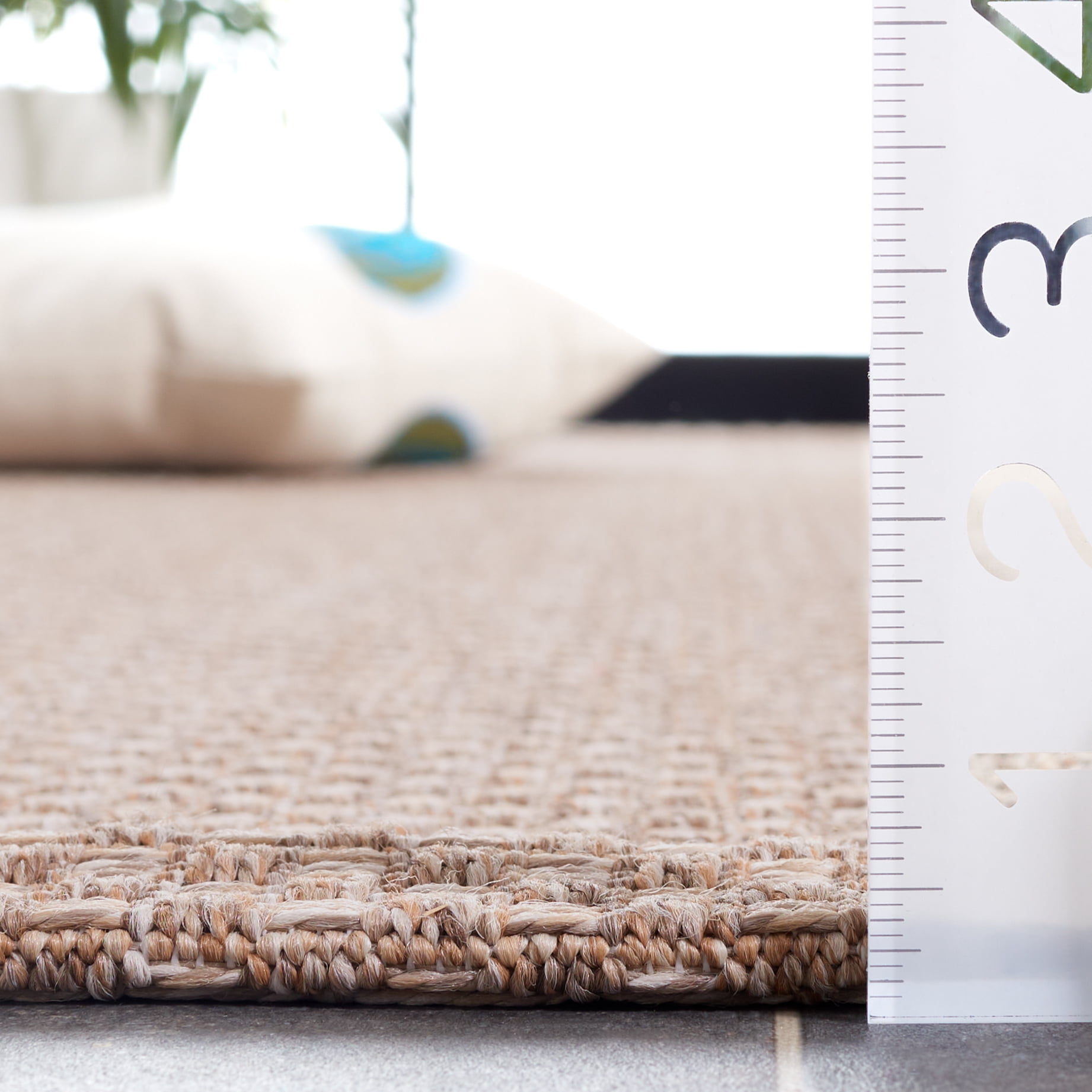 SAFAVIEH Sisal All-Weather Ophelia Solid Indoor/Outdoor Area Rug, Taupe, 4' x 6'