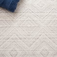 thumbnail image 5 of SAFAVIEH Kilim Shannon Diamond Runner Rug, Beige/Ivory, 2'3" x 8', 5 of 7