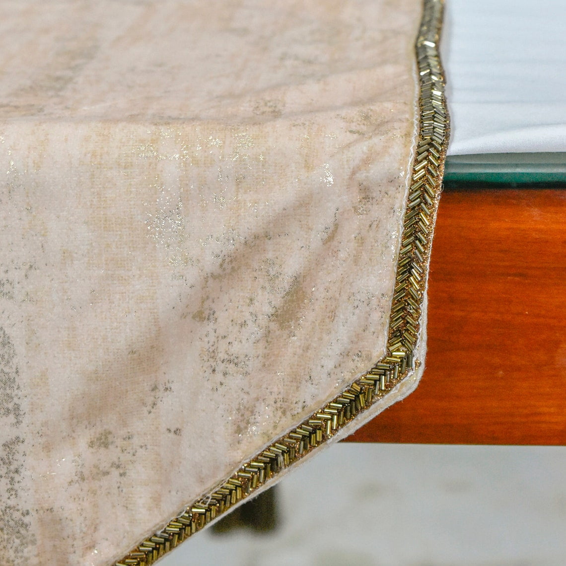 The HomeCentric Luxury Ivory Table Runner 8 - 10 Seater Table Runner (14 x 120 inch) Foil, Tassels, Suede fabric Table Linen, Abstract Pattern Modern Style - Shimmer Fest Ivory