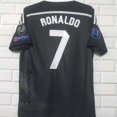thumbnail image 1 of Retro 14 / 15 Real Madrid casa y campo de juego camiseta de fútbol de manga larga y camiseta de manga corta Ronaldo No.7 2014 / 2015, 1 of 4