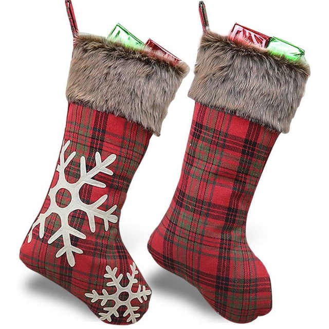 Medias navideñas 2021, arpillera de 18 pulgadas con copo de nieve a cuadros grande y medias con puños de piel sintética de felpa, para decoración del hogar, 2 piezas de copo de nieve a cuadros