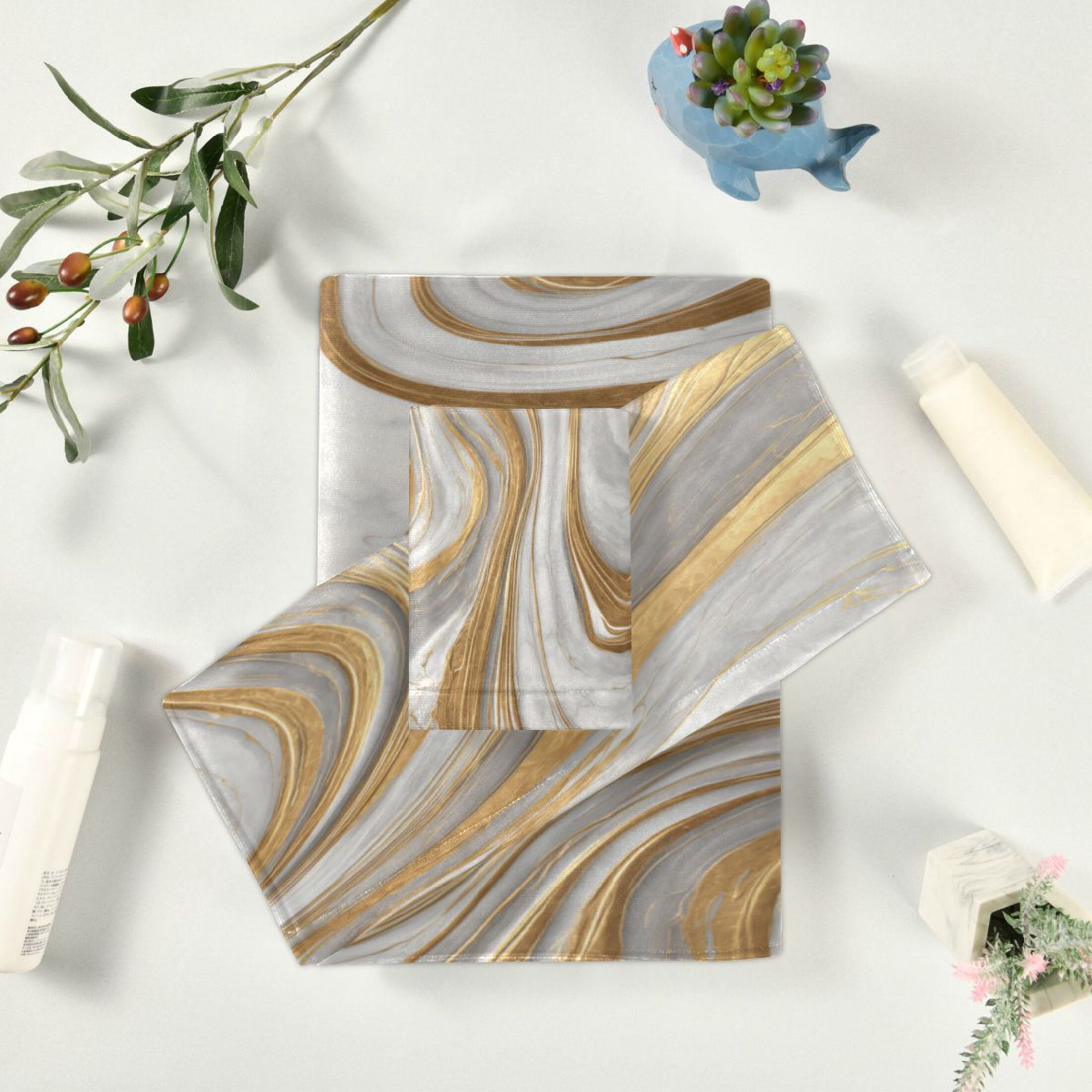 3 Sizes of Towel Sets Including Bath Towel Hand Towel and Washcloth for Daily Use Gold and White Marble