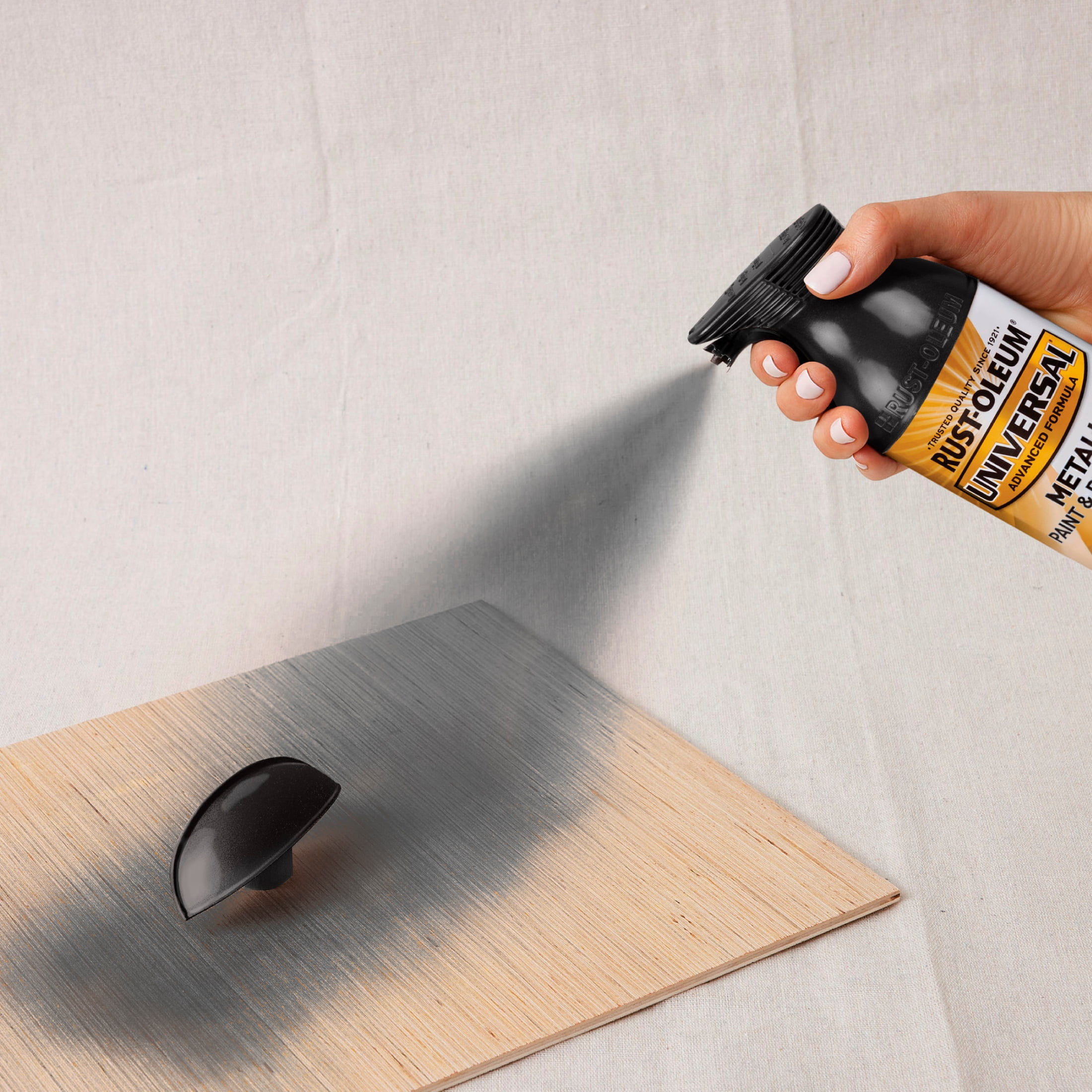 Rust-Oleum Universal Metallic Black Stainless Steel Spray Paint and Primer in 1, 11 oz
