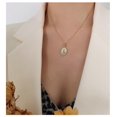 thumbnail image 4 of Collar con colgante de concha blanca y flor de tulipán Yashi joyería francesa retro acero de titanio dorado, 4 of 5