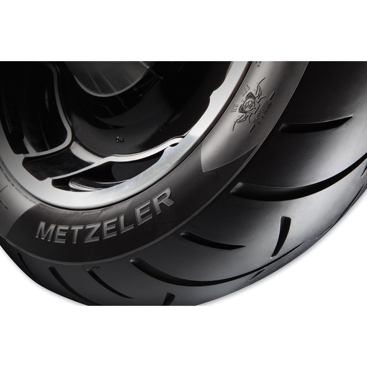 Metzeler ME 888 Marathon Ultra Front Tire 130/70B-16 (4194600)