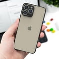 thumbnail image 3 of Funda Uso Rudo HaroKing Negro Traslúcido Esmerilado para iPhone 13, 3 of 6