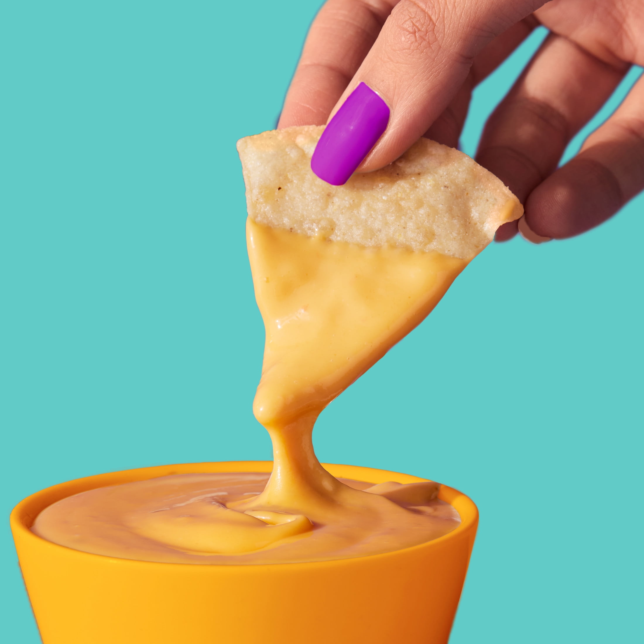 Taco Bell Mild Salsa Con Queso Mild Cheese Dip, 15 oz Jar, Shelf-Stable