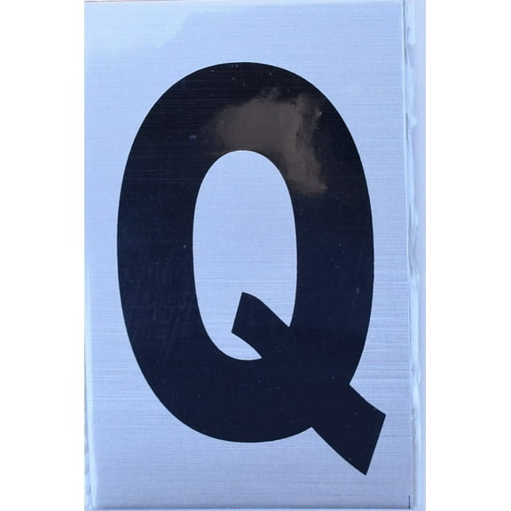 Apartment Number Sign - Letter Q Brush Aluminium, Size 2.5X4) - Porte D'argent line