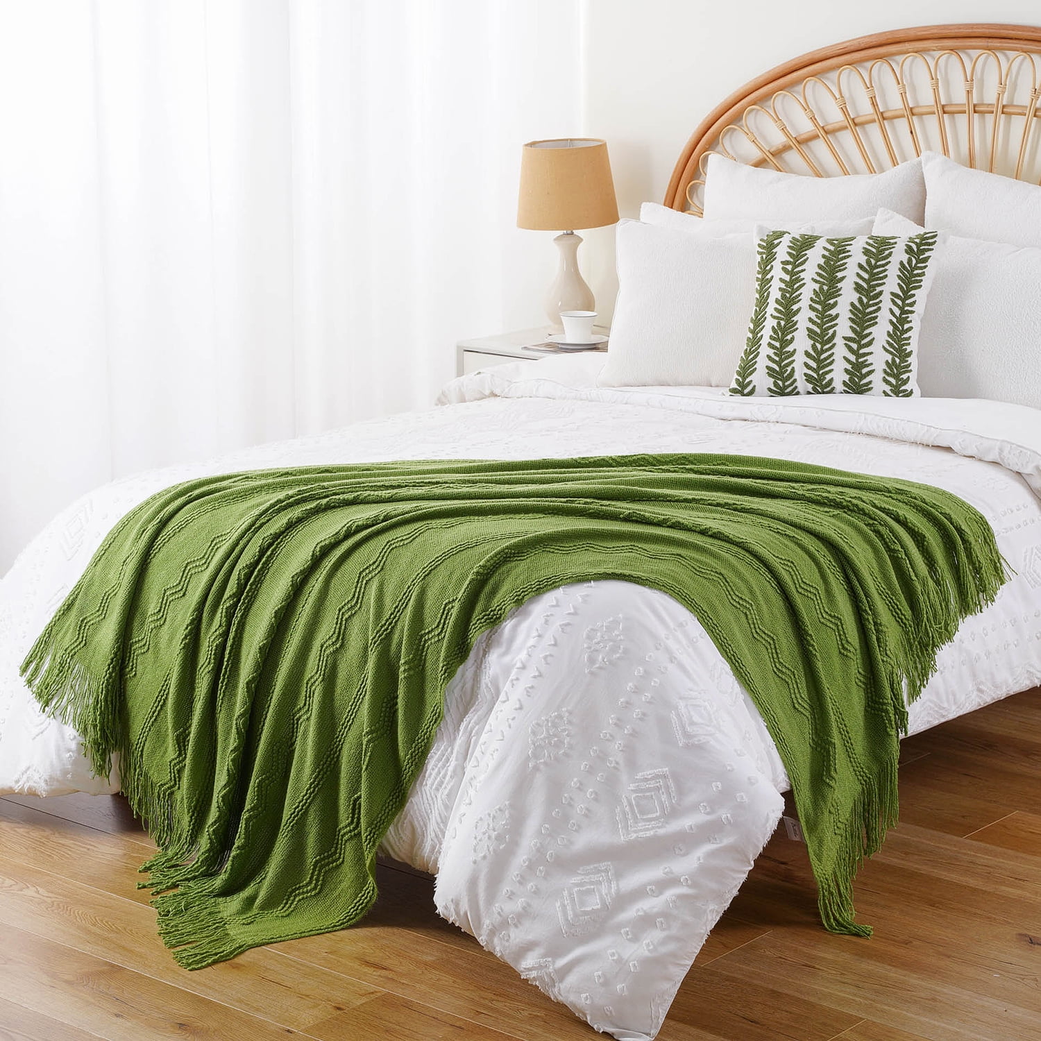 Battilo Green Throw Blankets,Lightweight Textured Knit Blanket with Tassels,Spring Throws,50"x60"