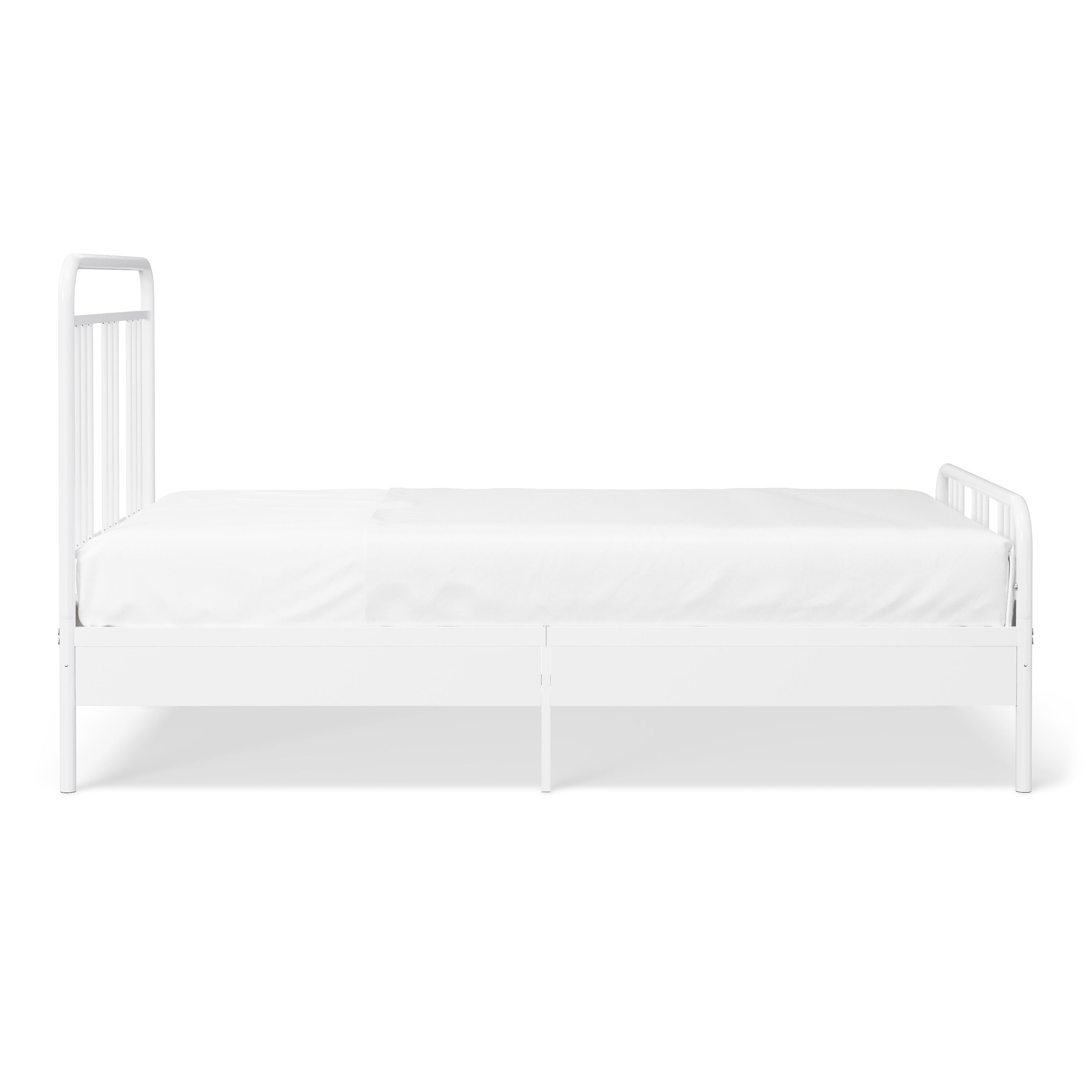 Mainstays Kids Twin Size Metal Platform Bed Frame, White