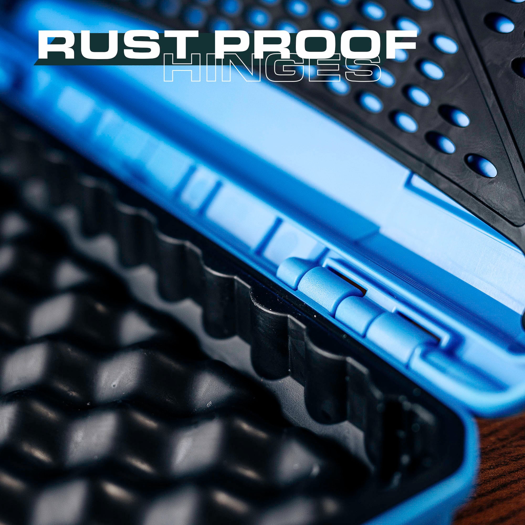 Seahorse 85 Slim Hard Shell Protective Case with 2 Pistol Foam